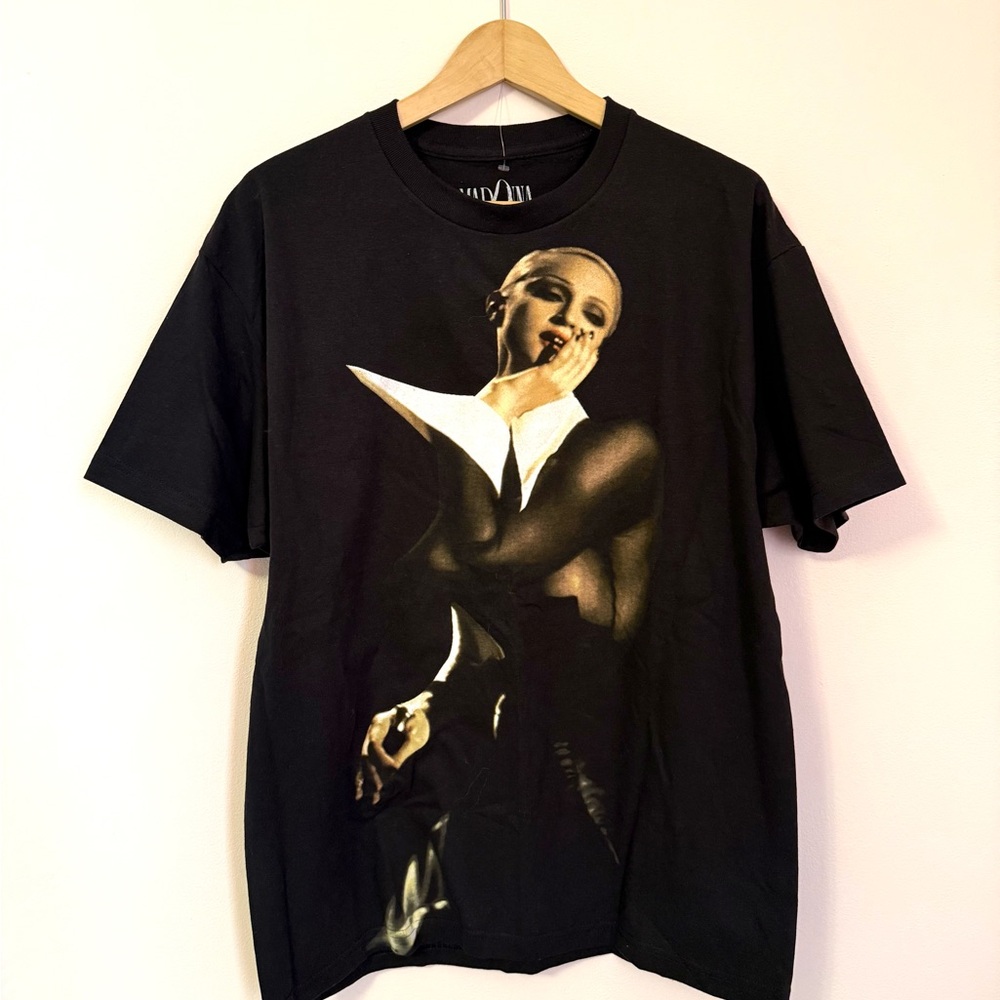 Madonna T-Shirt Celebration Tour Concert Official Merchandise Adult Large Black